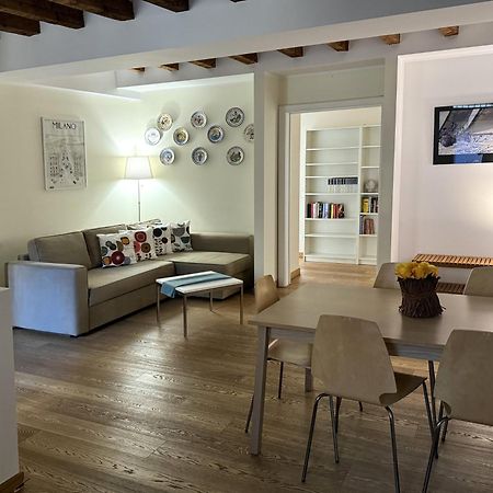 דירות מילאנו Joivy Cosy Ticinese Retreat 1-Bed Flat Near The Duomo מראה חיצוני תמונה