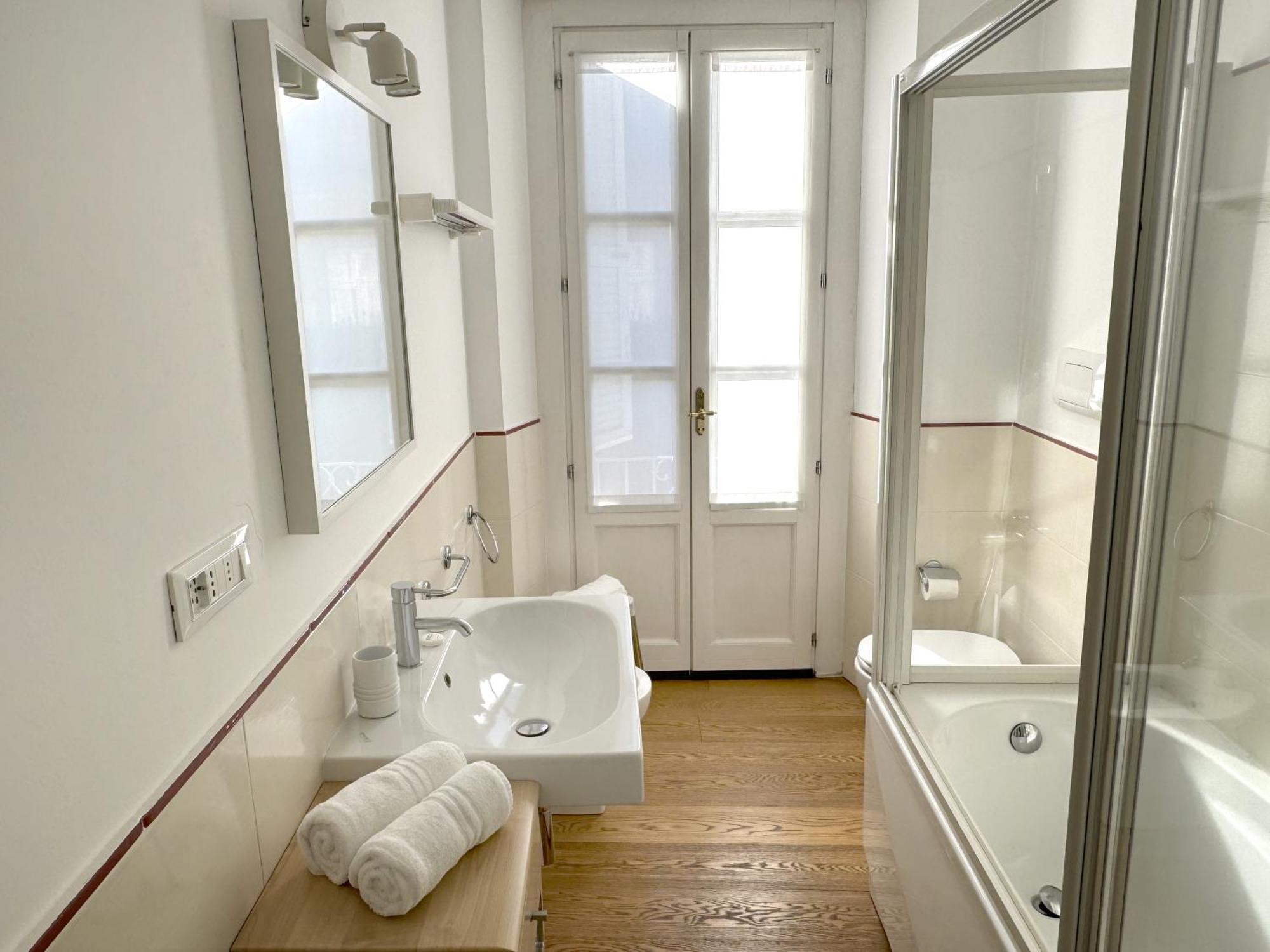 דירות מילאנו Joivy Cosy Ticinese Retreat 1-Bed Flat Near The Duomo מראה חיצוני תמונה